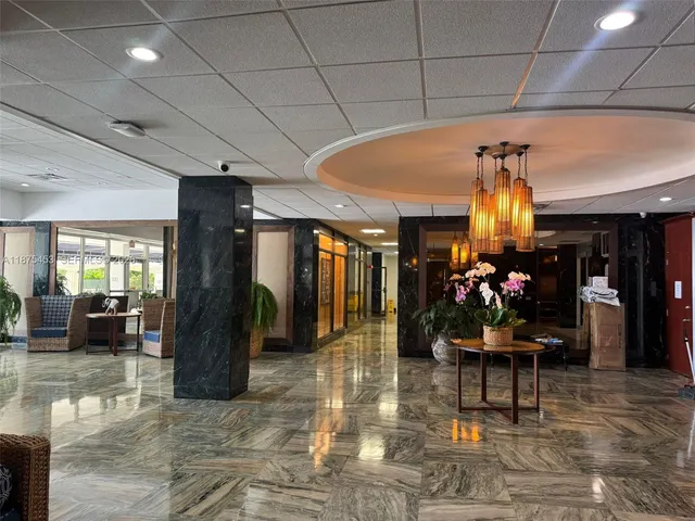 $2,900 | 500 Bayview Drive, Unit 230, Sunny Isles Beach, FL 33160