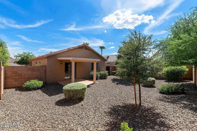 $1,650 | 15736 West Post Drive, Surprise, AZ 85374