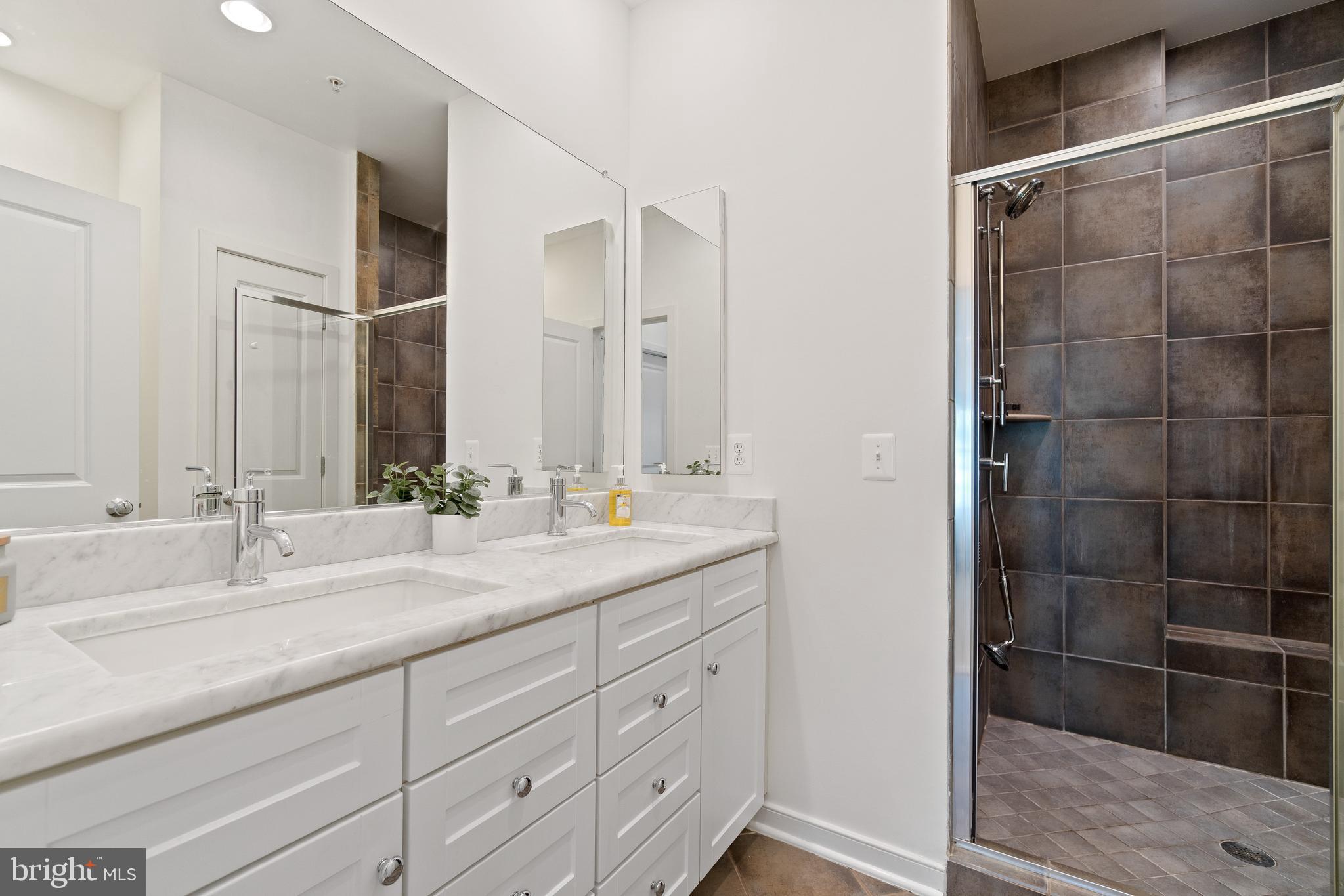 806 3rd Street Southeast Washington, DC 20003 - Photo 11 of 28