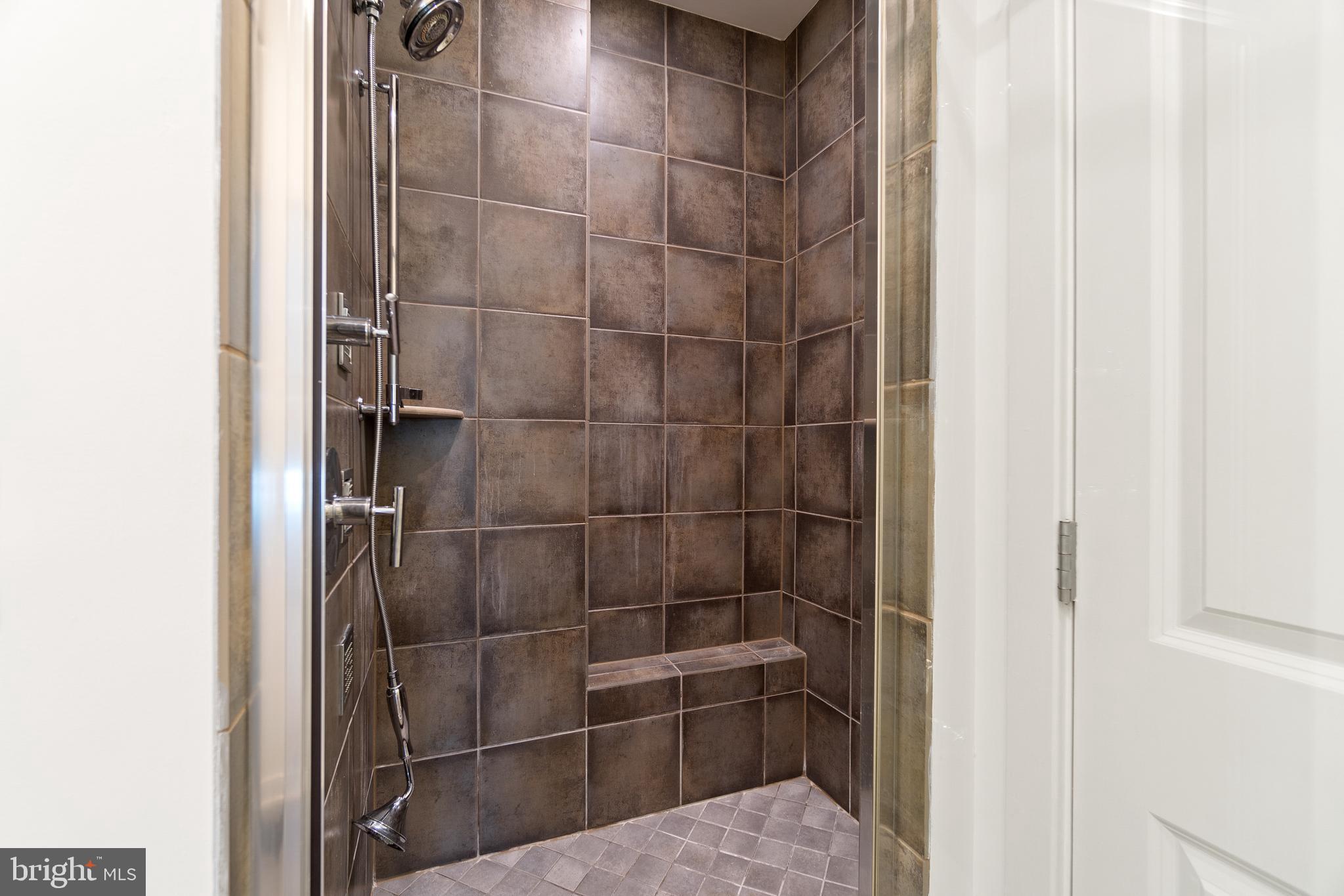 806 3rd Street Southeast Washington, DC 20003 - Photo 12 of 28