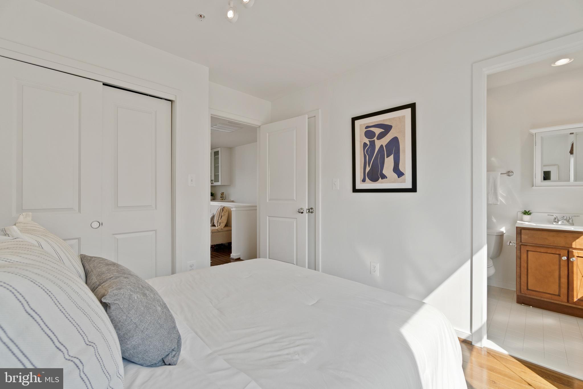 806 3rd Street Southeast Washington, DC 20003 - Photo 15 of 28