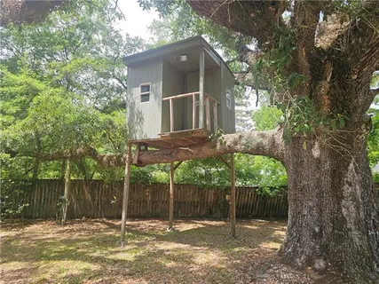 $219,500 | 66 Helen Drive, Madisonville, LA 70447