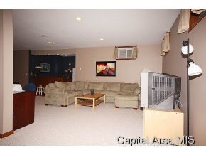2712 Haggard Drive Springfield, IL 62711 - Photo 16 of 20 Gallery Image 16