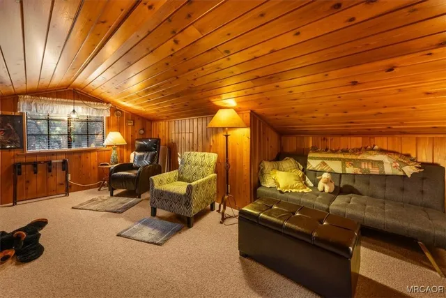 $445,000 | 446 Moreno Lane, Sugarloaf, CA 92386