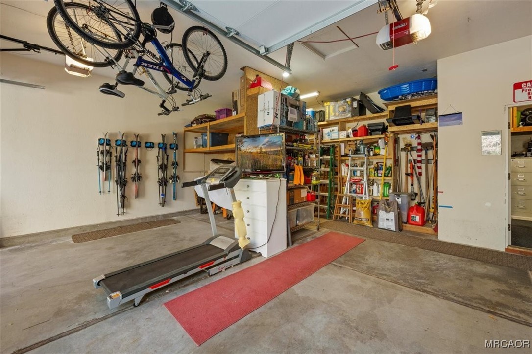 446 Moreno Lane Sugarloaf, CA 92386 - Photo 38 of 41 a view of a room with gym equipment