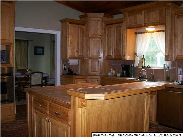 38354 Babin Road Gonzales, LA 70737 - Photo 4 of 22 Gallery Image 4