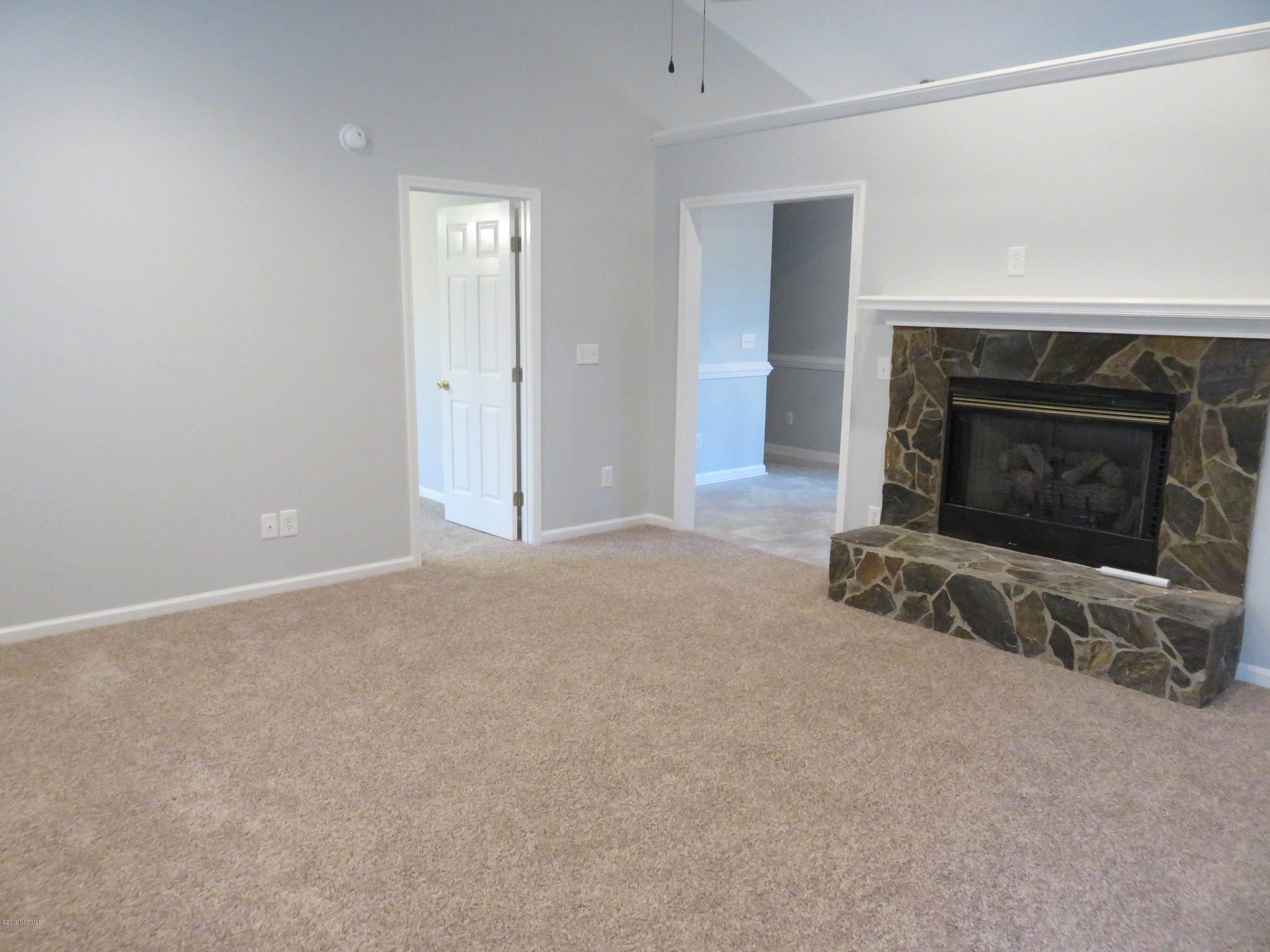 140 Camp Queens Road Swansboro, NC 28584 - Photo 4 of 14 IMG_5000