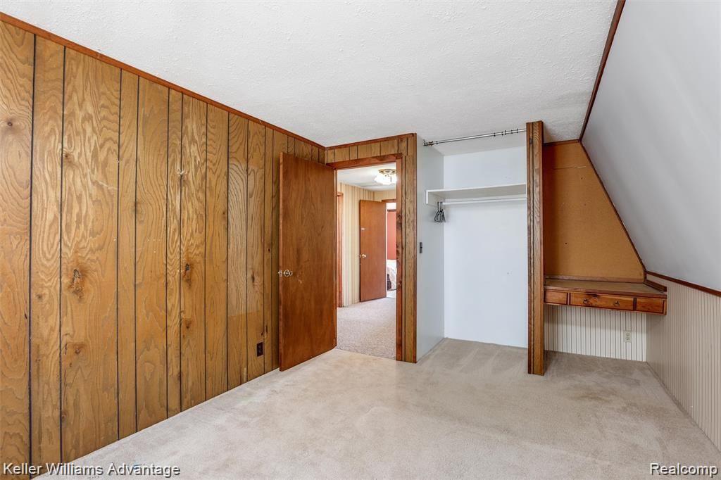 10130 East Lovejoy Road Linden, MI 48451 - Photo 15 of 32 18-10130 E Lovejoy Rd Linden0013.jpg