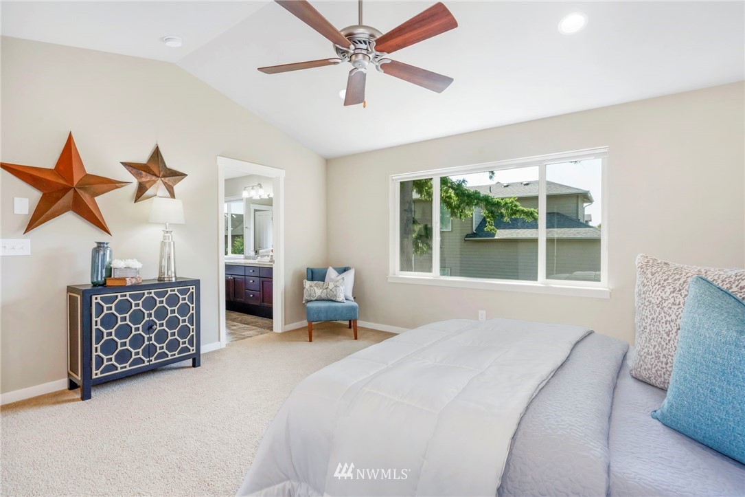271 Elma Place Northeast Renton, WA 98059 - Photo 14 of 25