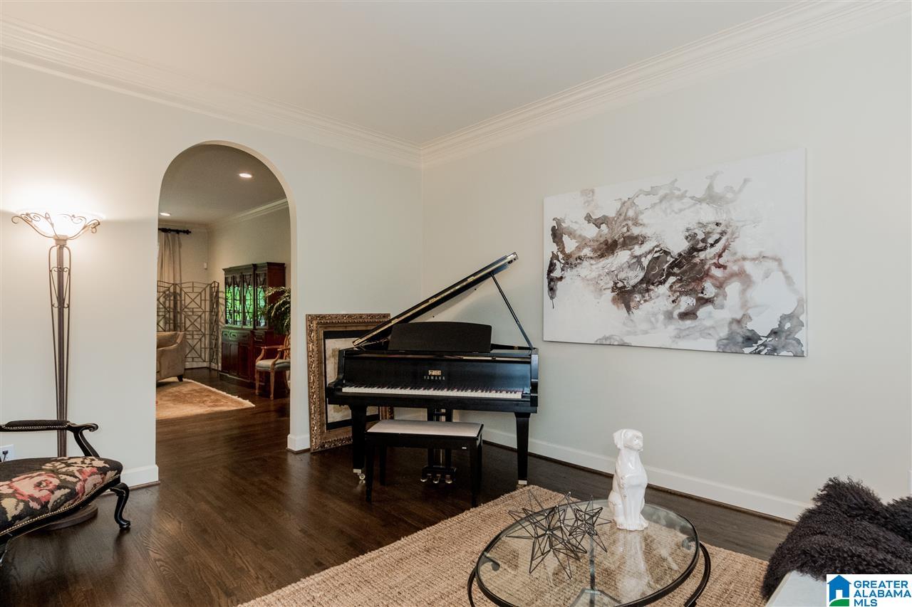 2113 Magnolia Way Birmingham, AL 35243 - Photo 6 of 49