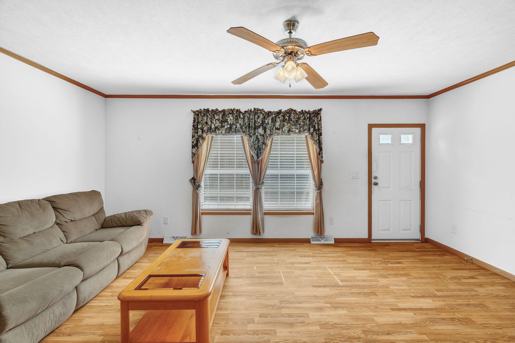 2392 Hudson Road Hudson, ME 04449 - Photo 12 of 77