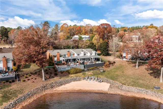 $712,000 | 7962 Westcape Drive, Unit 1016, Denver, NC 28037