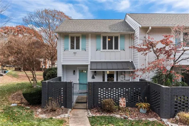 $712,000 | 7962 Westcape Drive, Unit 1016, Denver, NC 28037