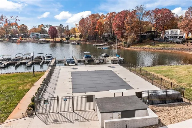$712,000 | 7962 Westcape Drive, Unit 1016, Denver, NC 28037