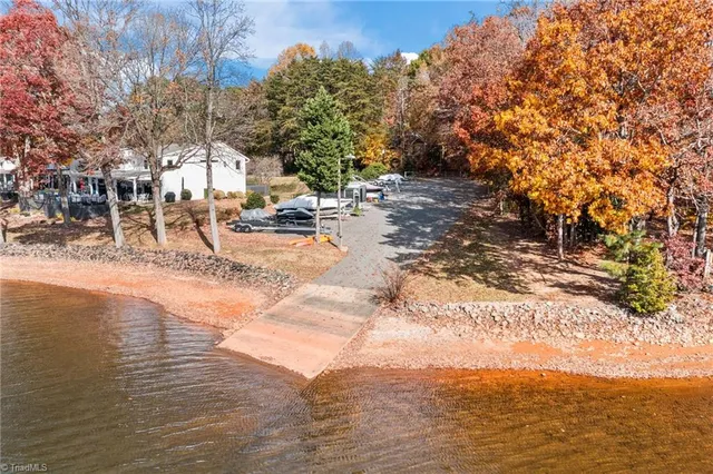 $712,000 | 7962 Westcape Drive, Unit 1016, Denver, NC 28037