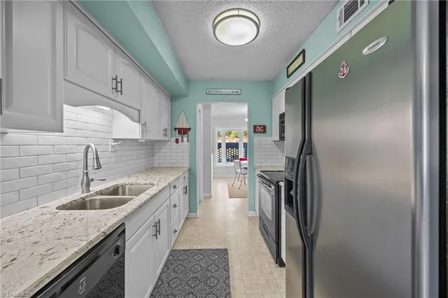 $712,000 | 7962 Westcape Drive, Unit 1016, Denver, NC 28037