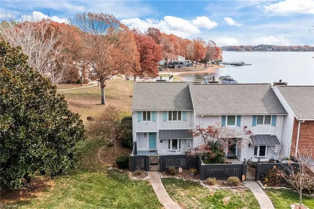 $712,000 | 7962 Westcape Drive, Unit 1016, Denver, NC 28037