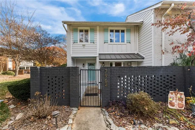 $712,000 | 7962 Westcape Drive, Unit 1016, Denver, NC 28037