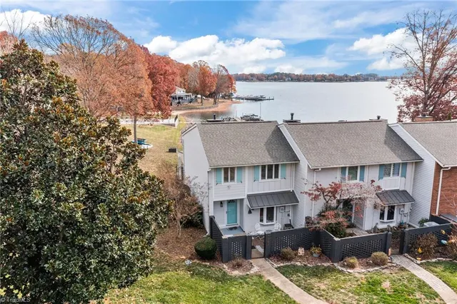 $712,000 | 7962 Westcape Drive, Unit 1016, Denver, NC 28037