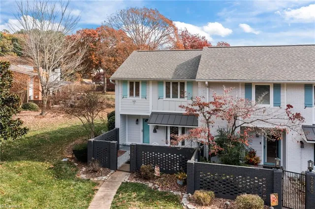 $712,000 | 7962 Westcape Drive, Unit 1016, Denver, NC 28037