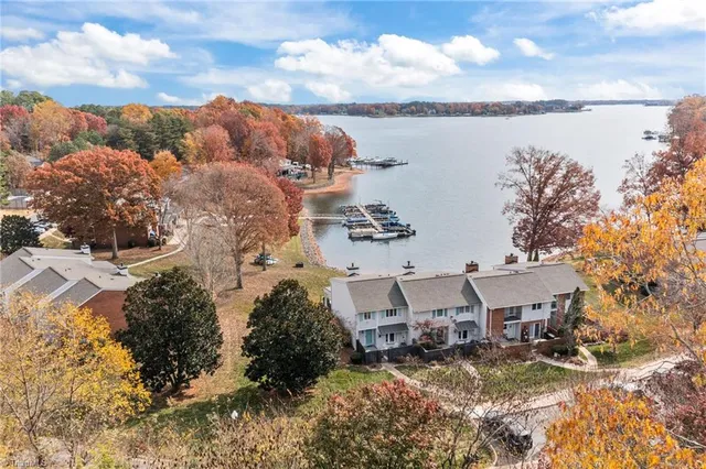 $712,000 | 7962 Westcape Drive, Unit 1016, Denver, NC 28037