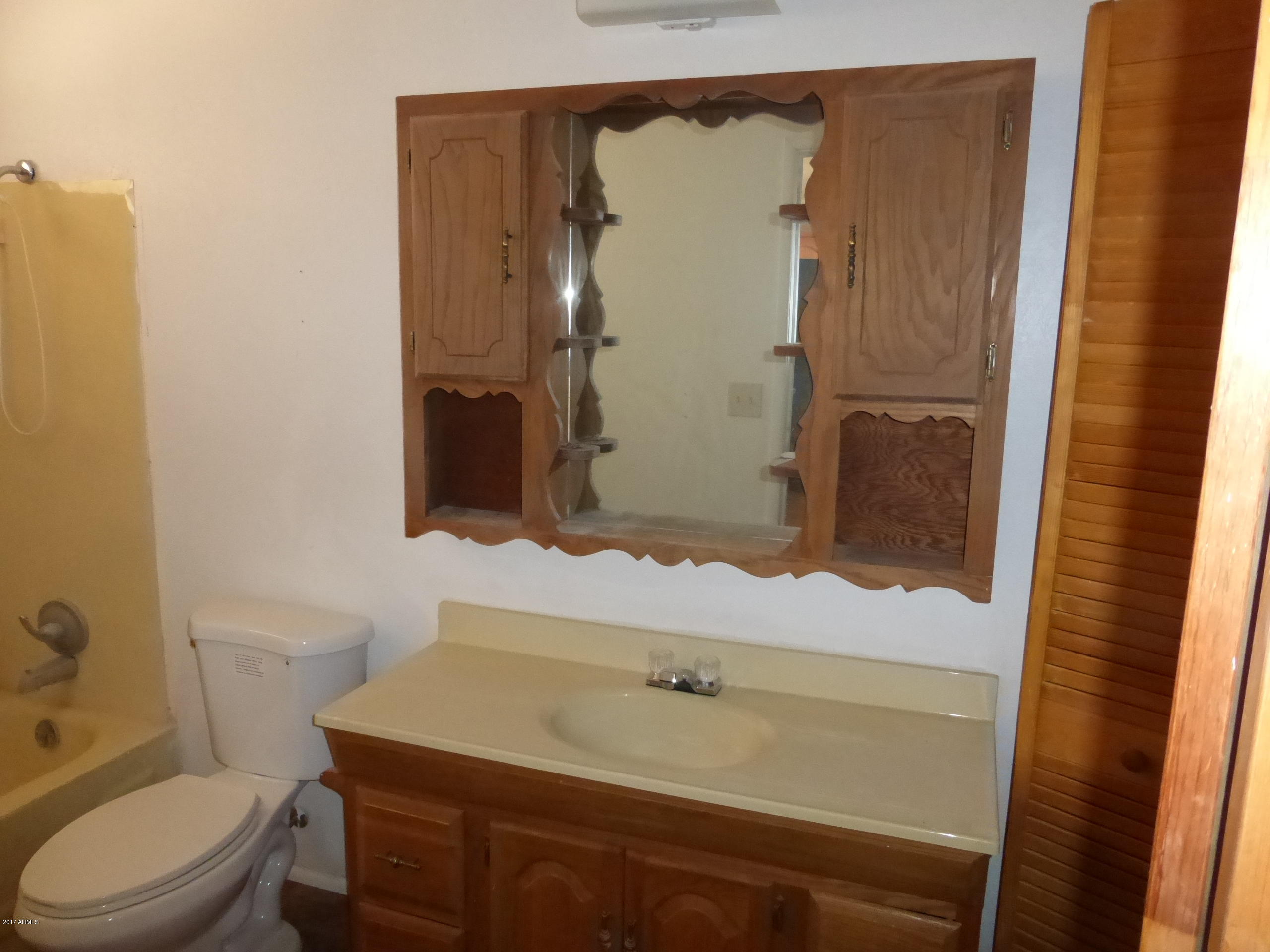 407 Hartford Road Kearny, AZ 85137 - Photo 5 of 12 P1030004