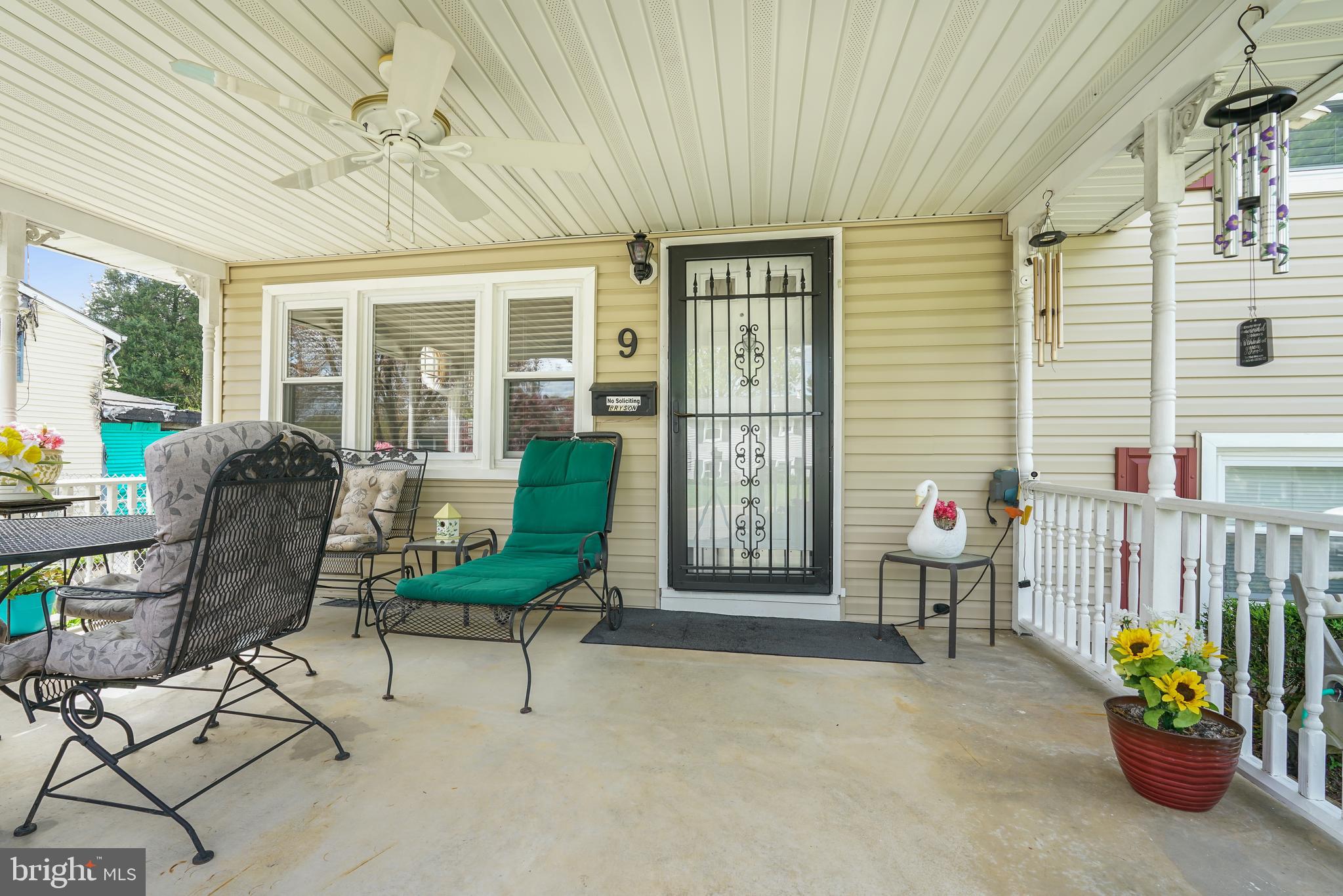 9 Cherry Lane Elkton, MD 21921 - Photo 2 of 26 front porch