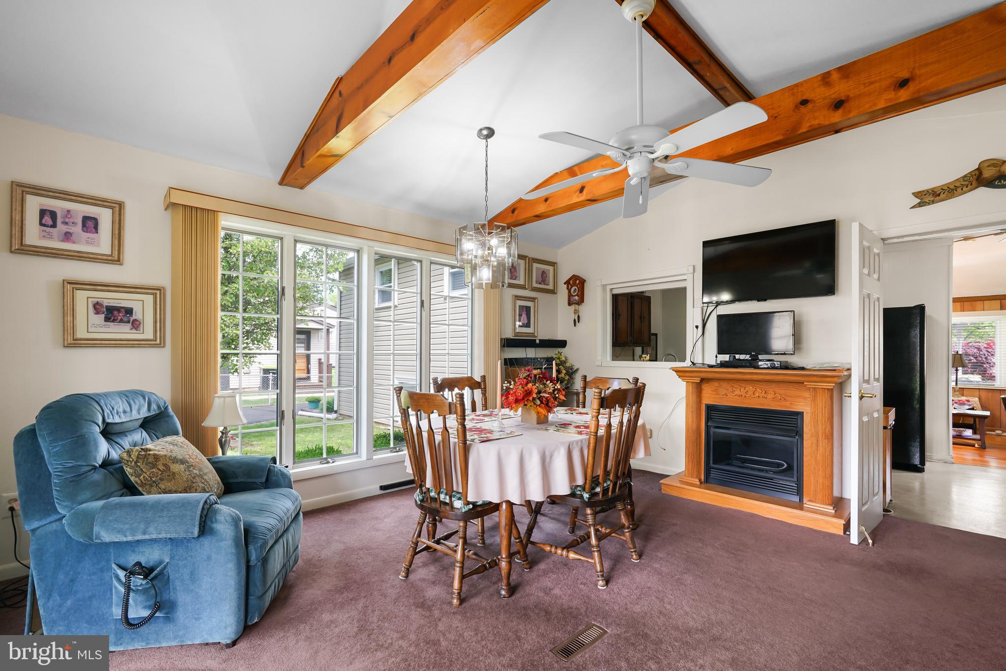 9 Cherry Lane Elkton, MD 21921 - Photo 10 of 26 great room off kitchen