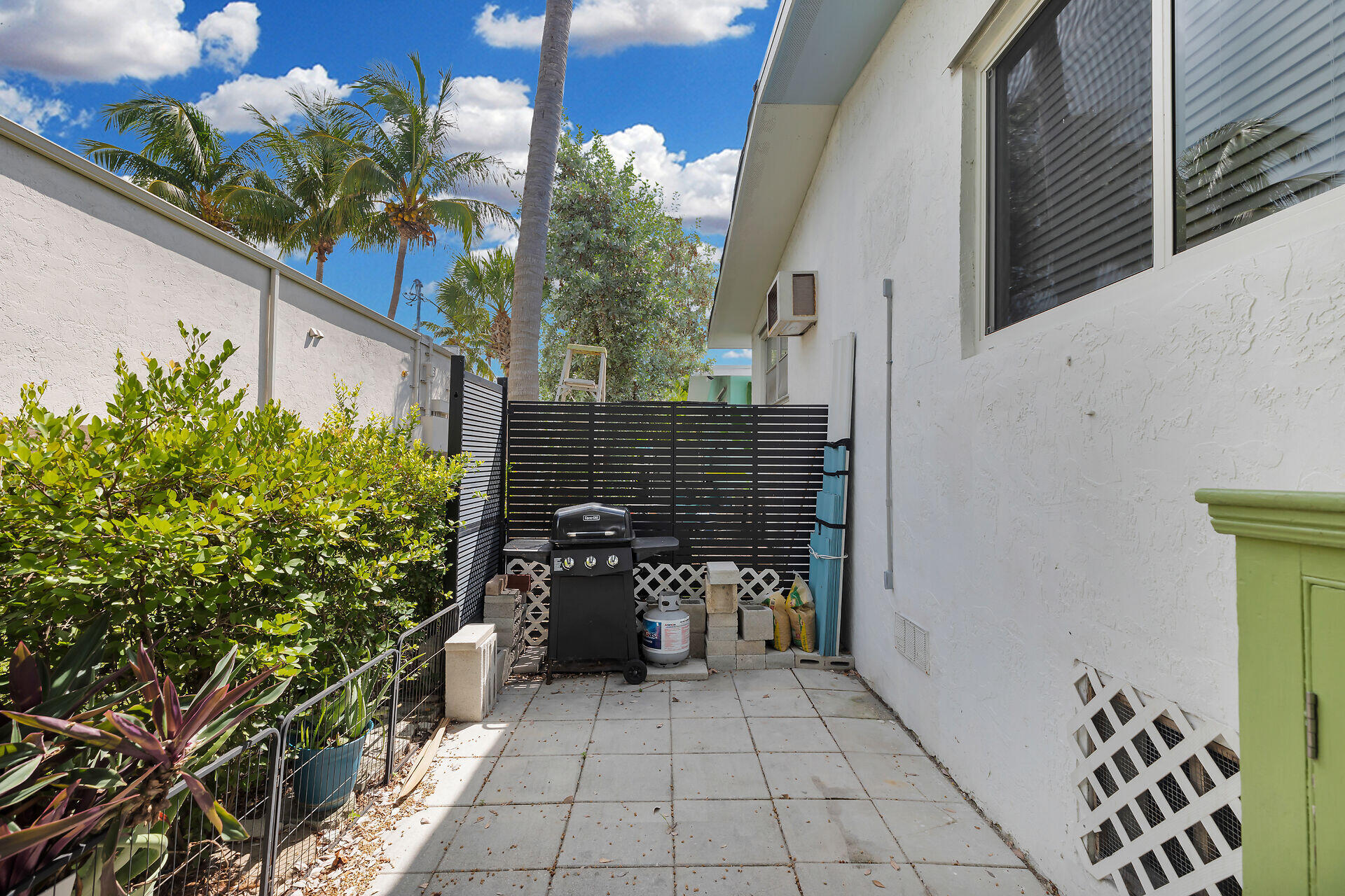 10 Clara Boulevard Marathon, FL 33051 - Photo 19 of 25 a view of a porch with potted plants