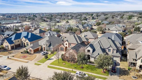 $814,990 | 2817 Spring Hollow Court, Highland Village, TX 75077