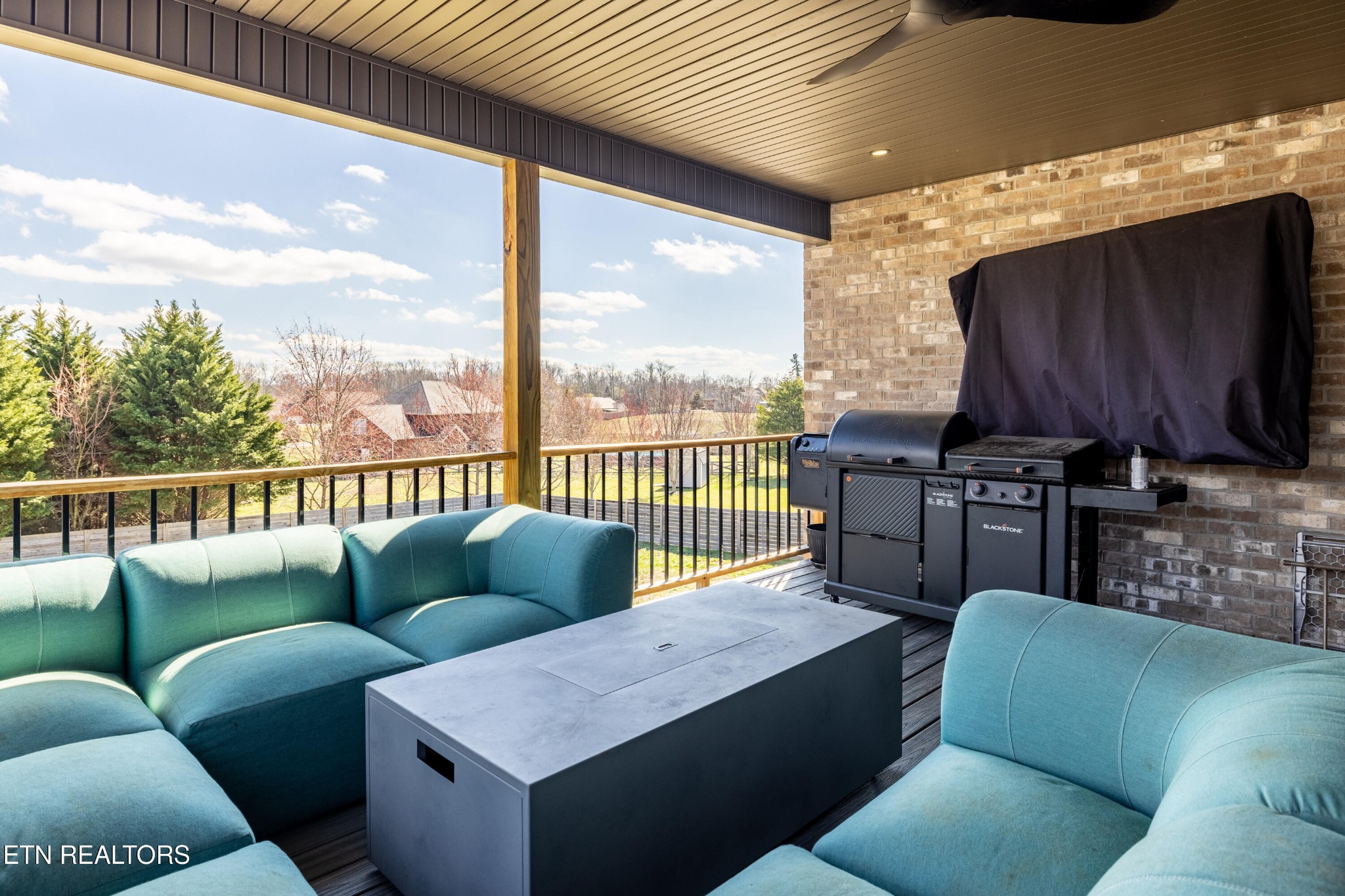 1216 Houston Springs Road Greenback, TN 37742 - Photo 45 of 57 a balcony with furniture and a view of city