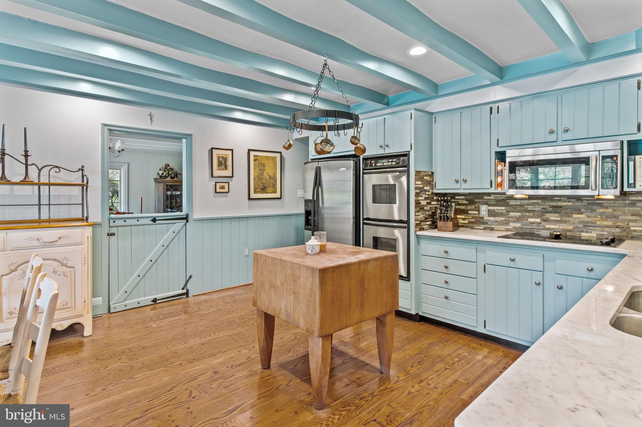 164 Welsh Road Huntingdon Valley, PA 19006 - Photo 13 of 75 Dutch doors