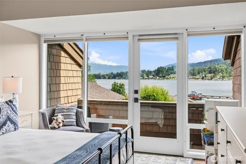 $1,450,000 | 3110 West Lake Sammamish Parkway Southeast, Unit 5, Bellevue, WA 98008