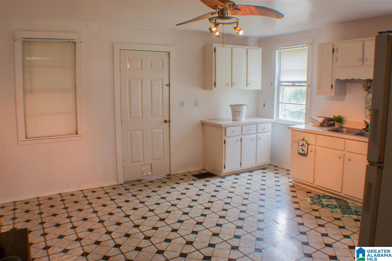 1683 Corner Road Hayden, AL 35079 - Photo 14 of 46