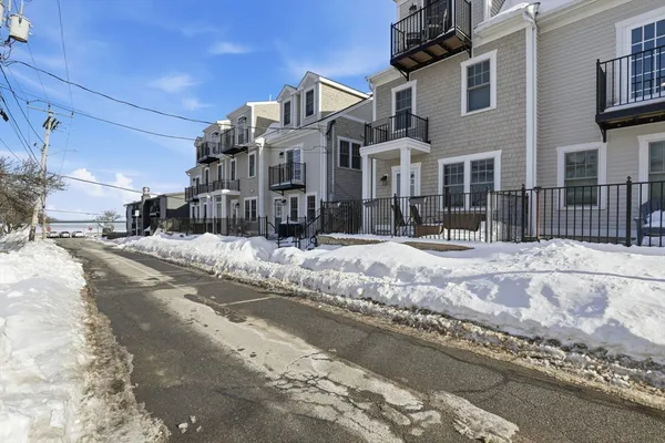 $583,000 | 25 Howland Street, Unit 2, Plymouth, MA 02360