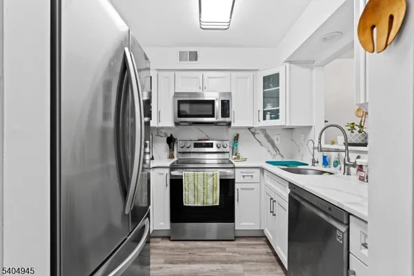 $425,000 | 48 Morgan Court, Bedminster, NJ 07921
