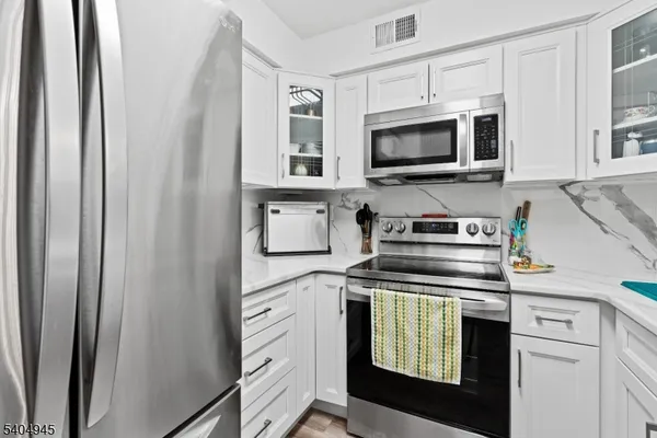 $425,000 | 48 Morgan Court, Bedminster, NJ 07921