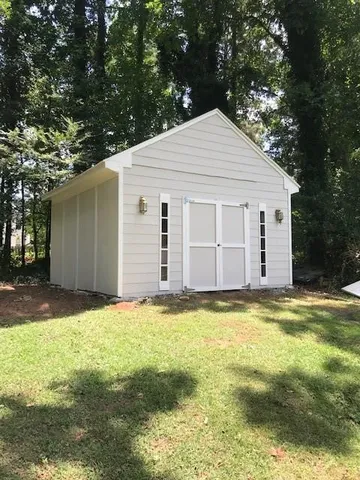 a view of a bench in the roof deck