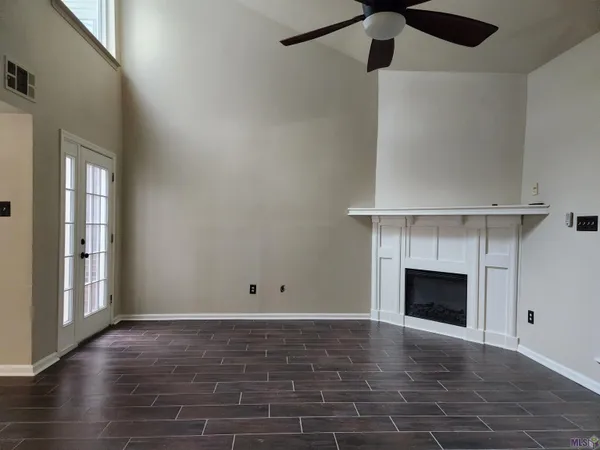 $1,900 | 5626 Moorstone Drive, Baton Rouge, LA 70820
