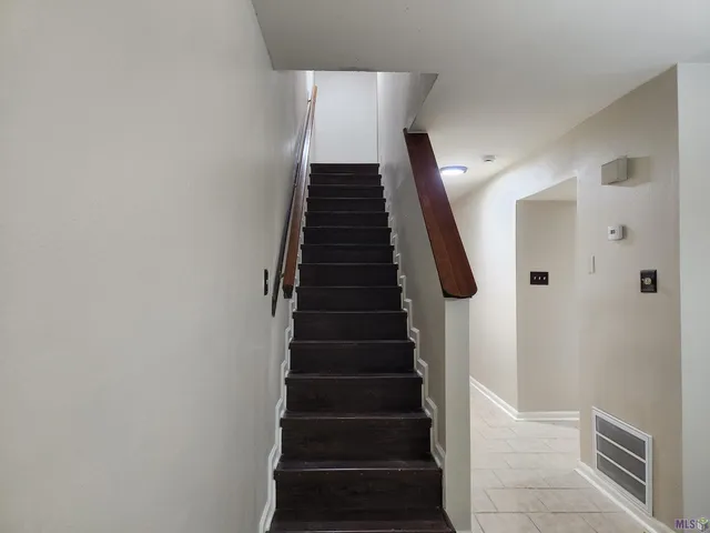 $1,800 | 5626 Moorstone Drive, Baton Rouge, LA 70820