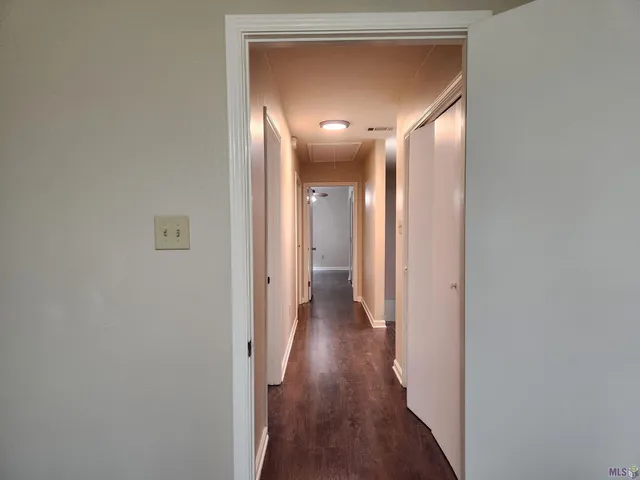 $1,800 | 5626 Moorstone Drive, Baton Rouge, LA 70820