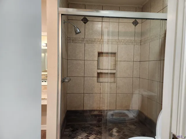 $1,800 | 5626 Moorstone Drive, Baton Rouge, LA 70820