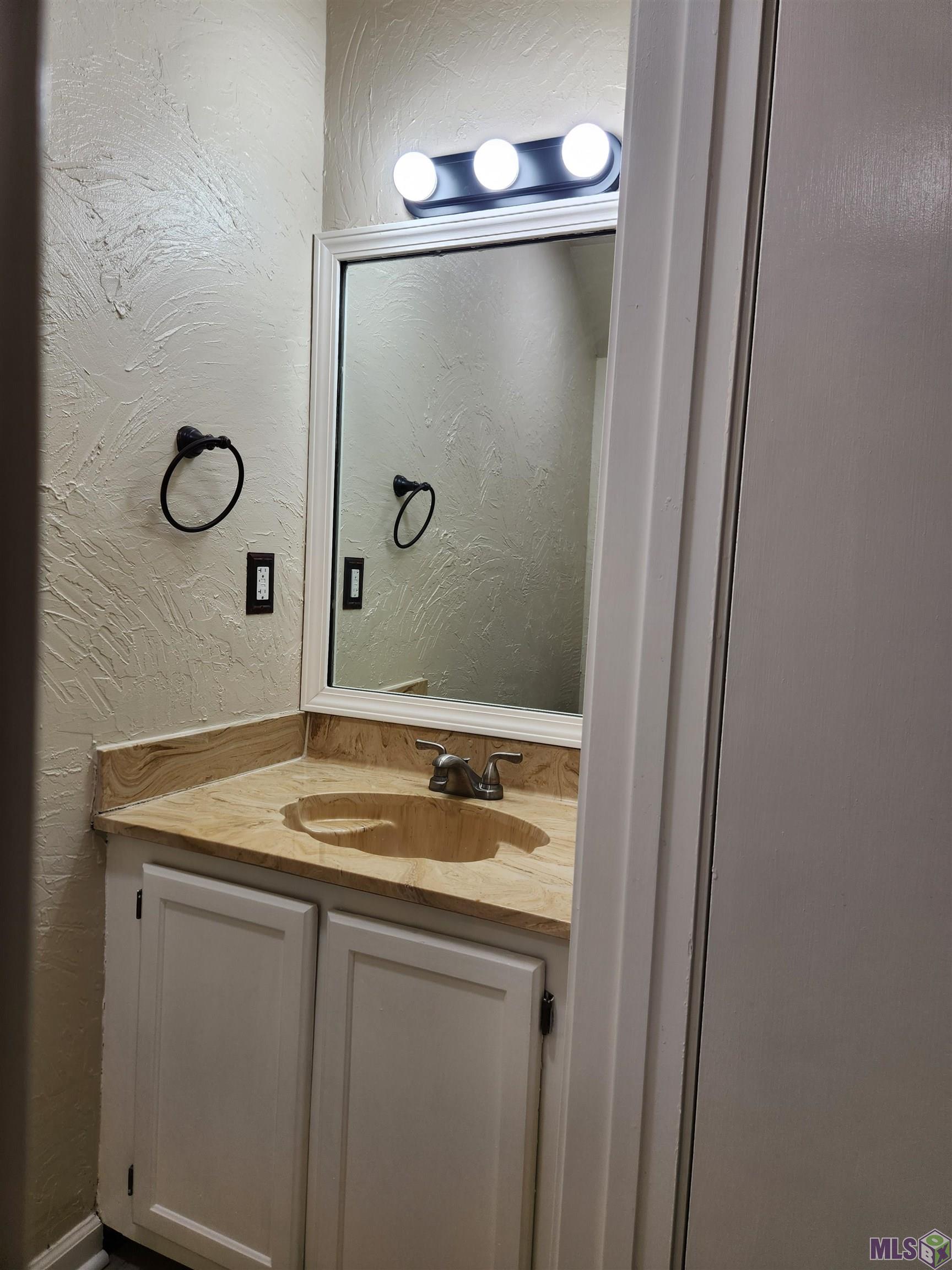 5626 Moorstone Drive Baton Rouge, LA 70820 - Photo 9 of 22