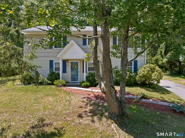$349,900 | 116 Evening Star Drive, Naugatuck, CT 06770