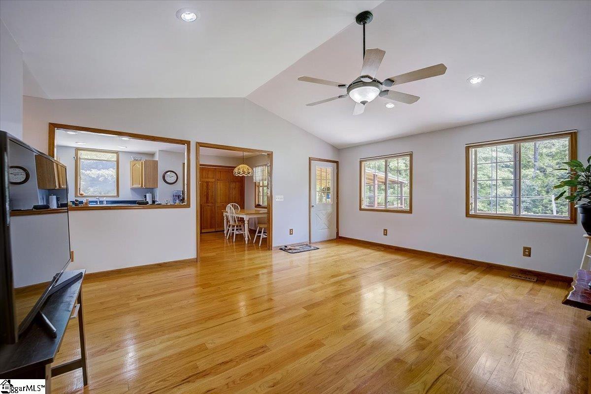 455 Bushy Creek Road Woodruff, SC 29388 - Photo 7 of 35 Gallery Image 7