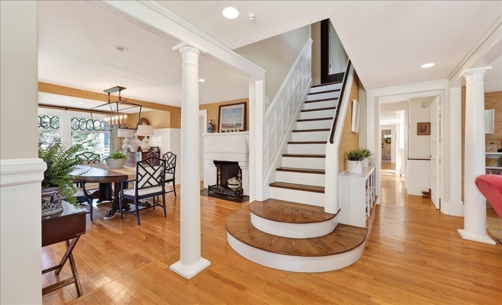 30 Spring Street Hingham, MA 02043 - Photo 11 of 40