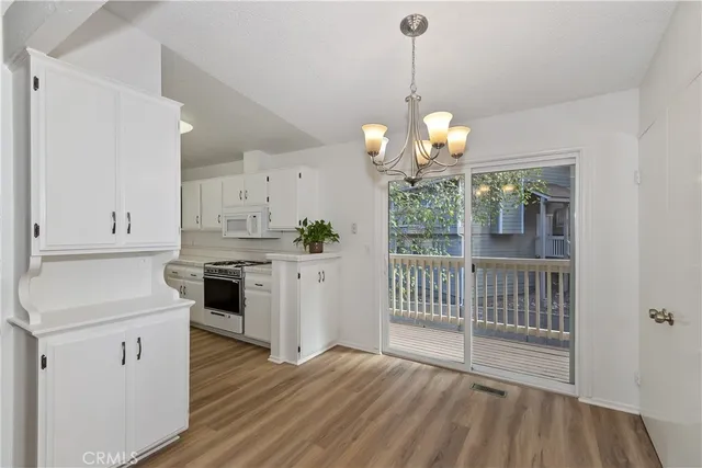 $285,000 | 142 Rockledge Lane, Lake Arrowhead, CA 92352