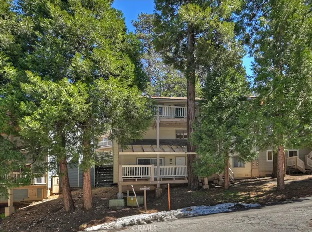 $285,000 | 142 Rockledge Lane, Lake Arrowhead, CA 92352