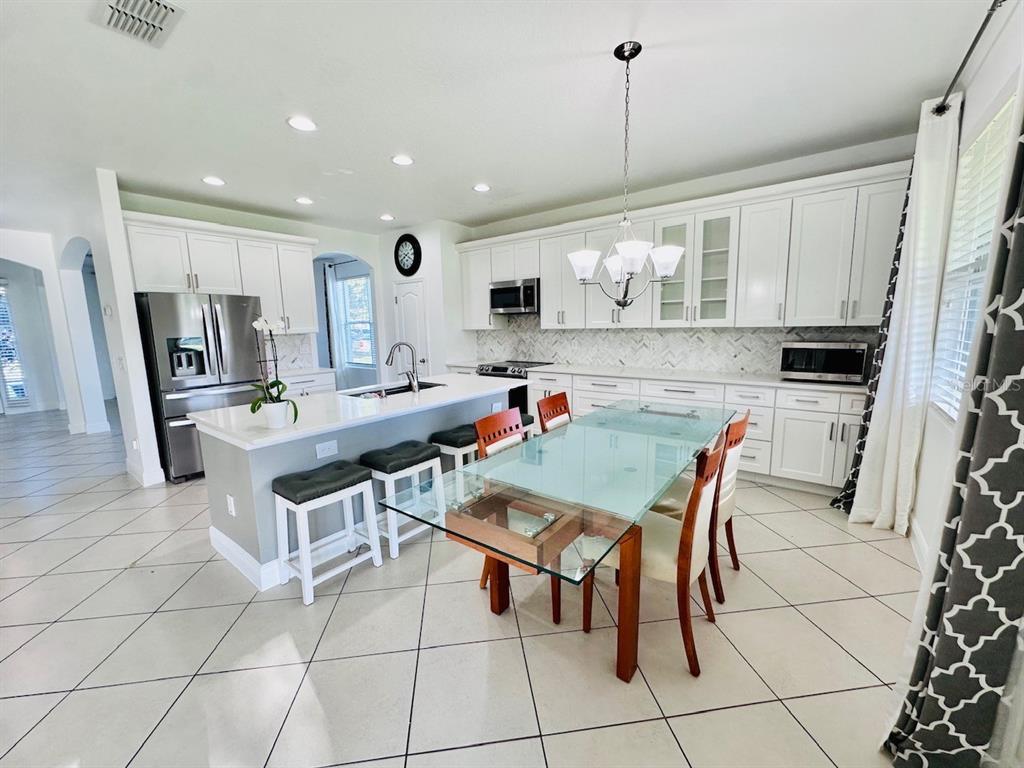 10726 Cabbage Tree Loop Orlando, FL 32825 - Photo 4 of 26