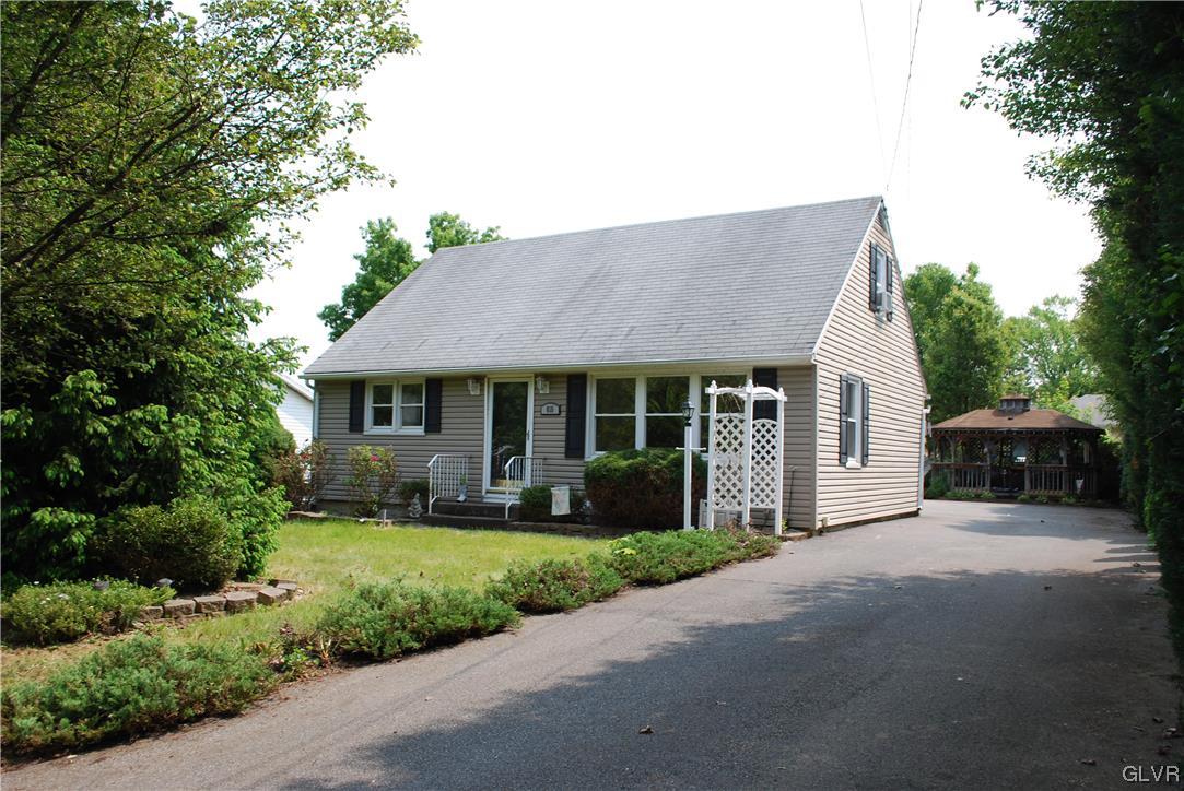 815 Stones Crossing Road Easton, PA 18045 - Photo 1 of 17 Front w/driveway